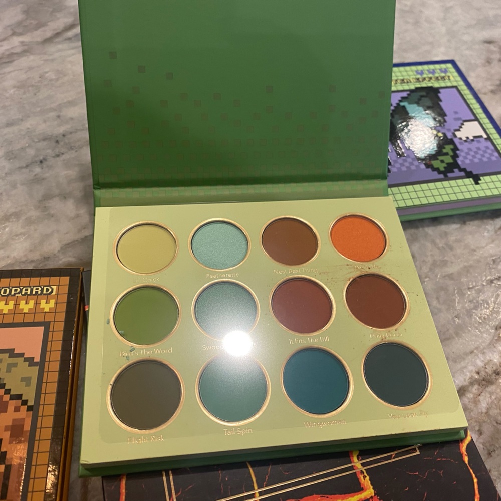 Eyeshadow bundle - Picture 2 of 6